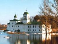 Спасо-Преображенский собор в Пскове Спасо-Преображенский собор в Пскове