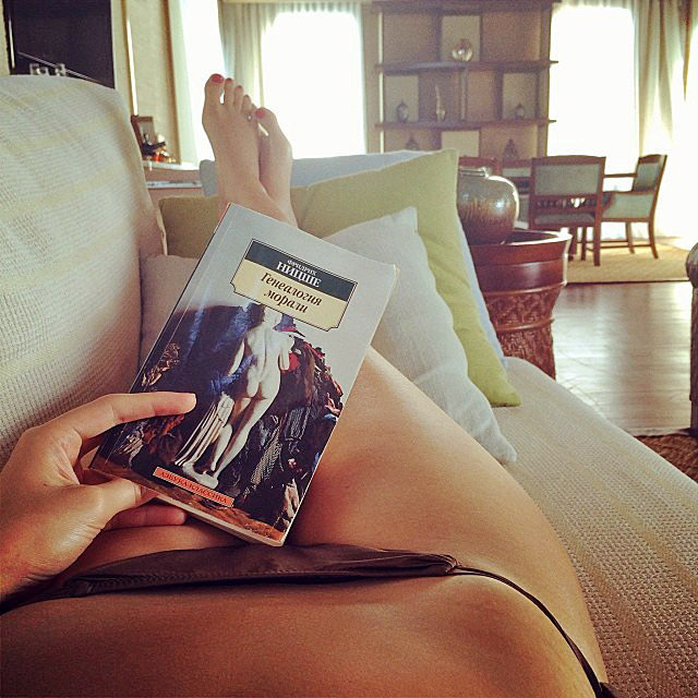 http://www.7d.org.ua/images/pics/925bd2623b23af85fa4b3e377420f85b_kseniya_sobchak_02.jpg